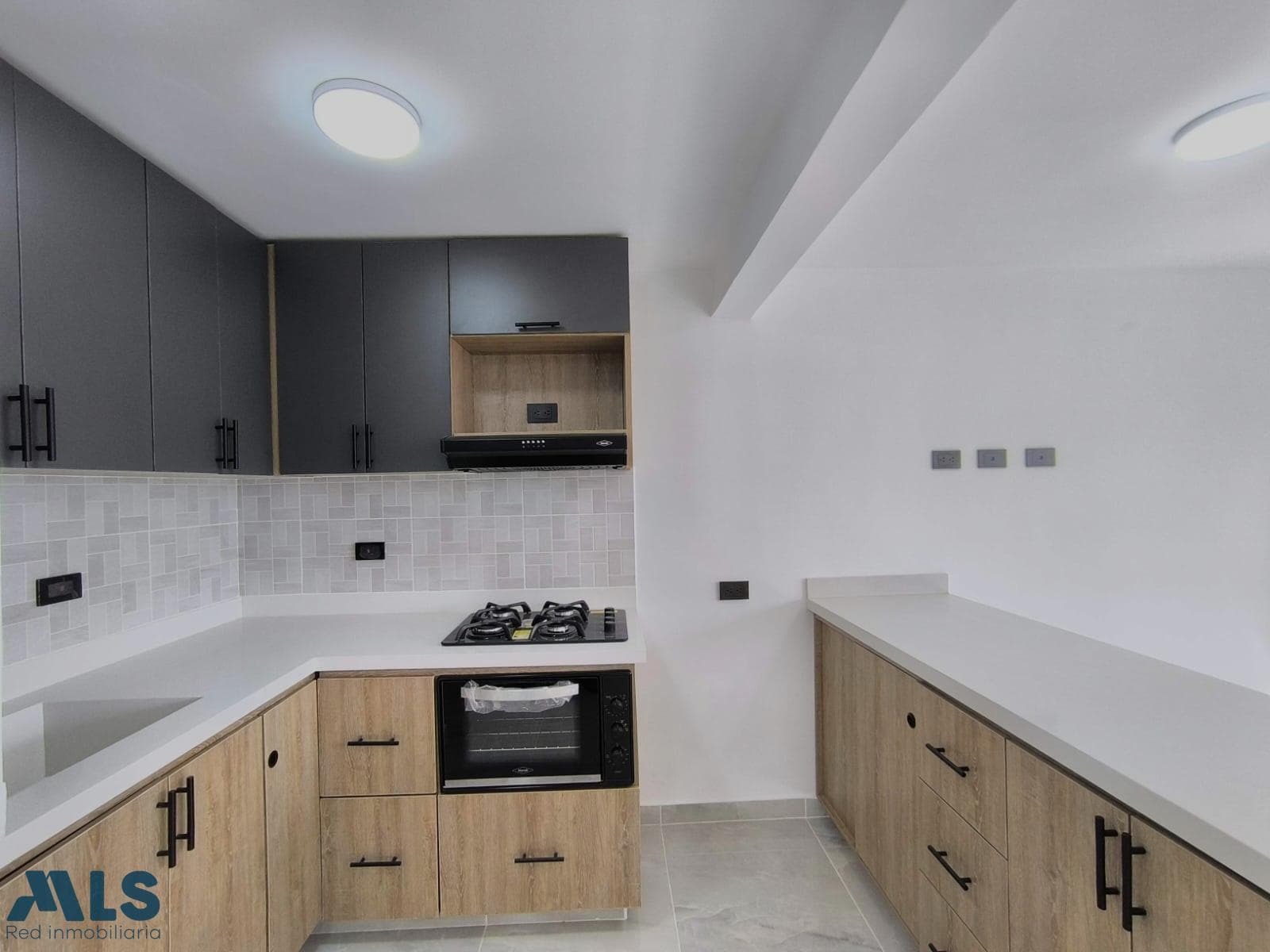Apartamento en venta en Niquia, Norte, Bello — foto 1 de 28