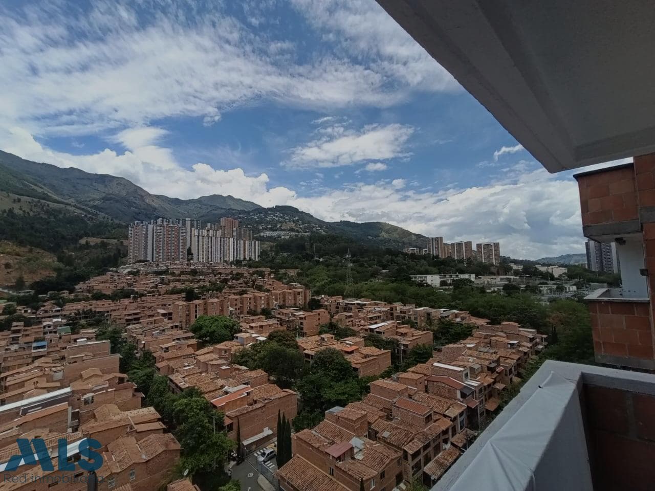 Apartamento en venta en Niquia, Norte, Bello — foto 1 de 11