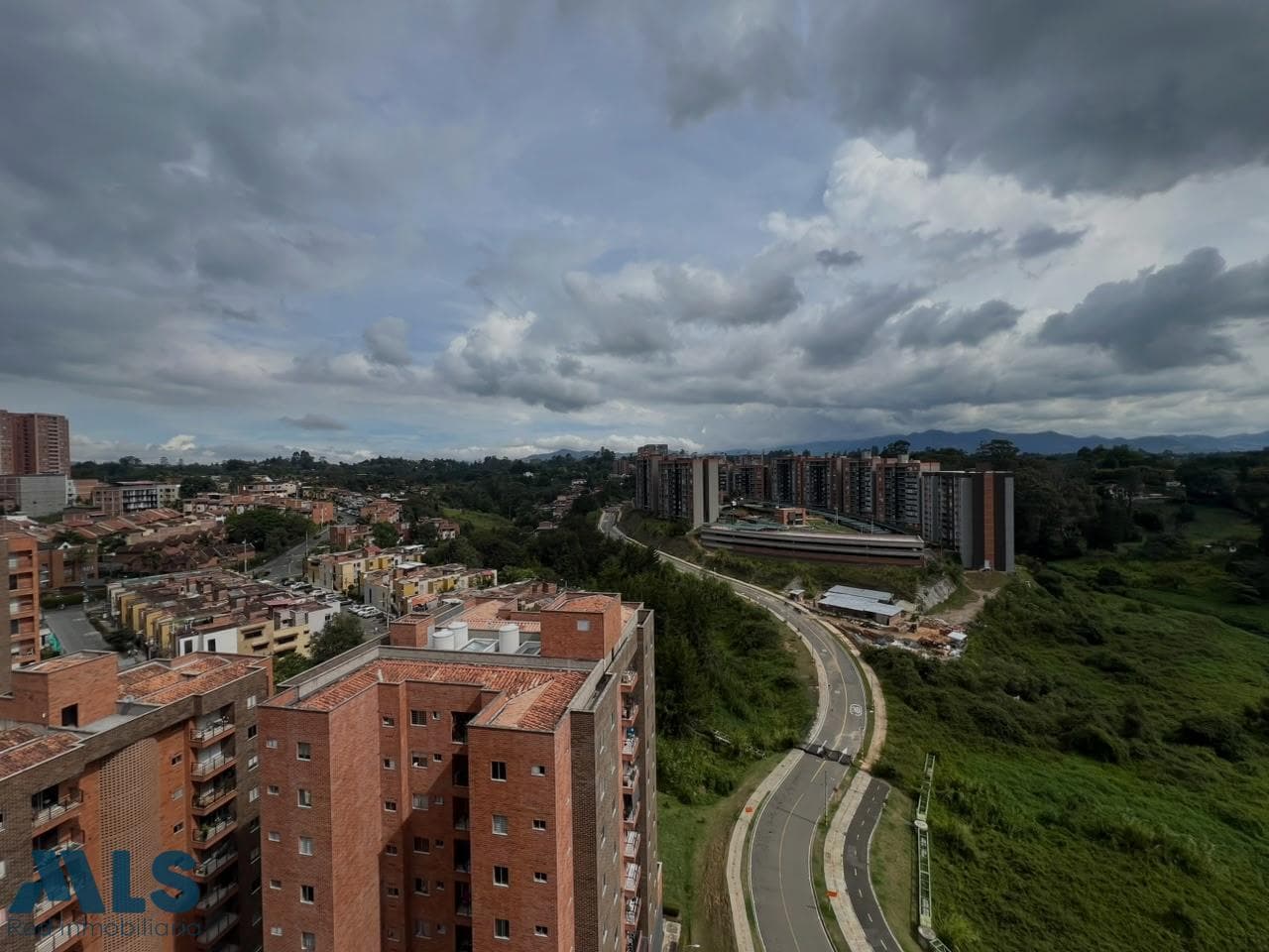 Apartamento en venta en Sector Los Colegios, Oriente Antioqueño, Rionegro — foto 1 de 17