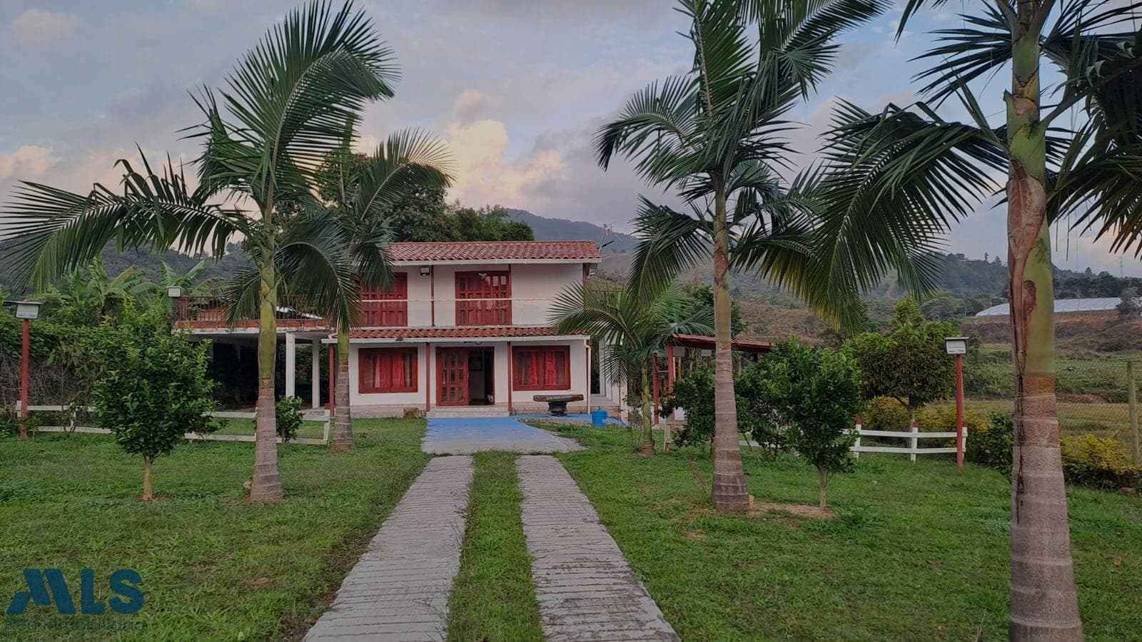Casa en venta en La Vega, Norte, Gomez Plata — foto 1 de 23
