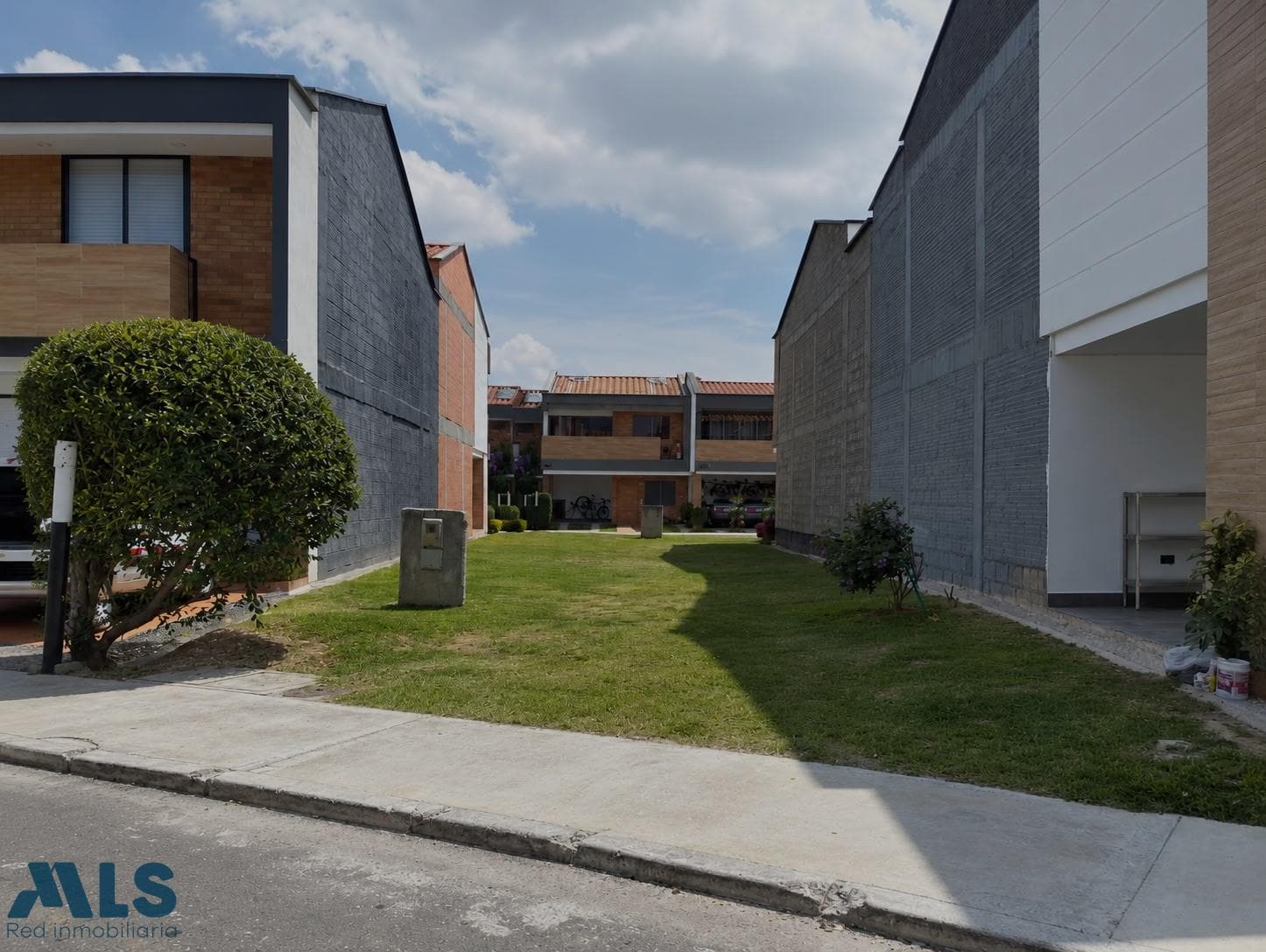 Lote Residencial en venta en Urbano (La Ceja), Oriente Antioqueño — foto 1 de 9