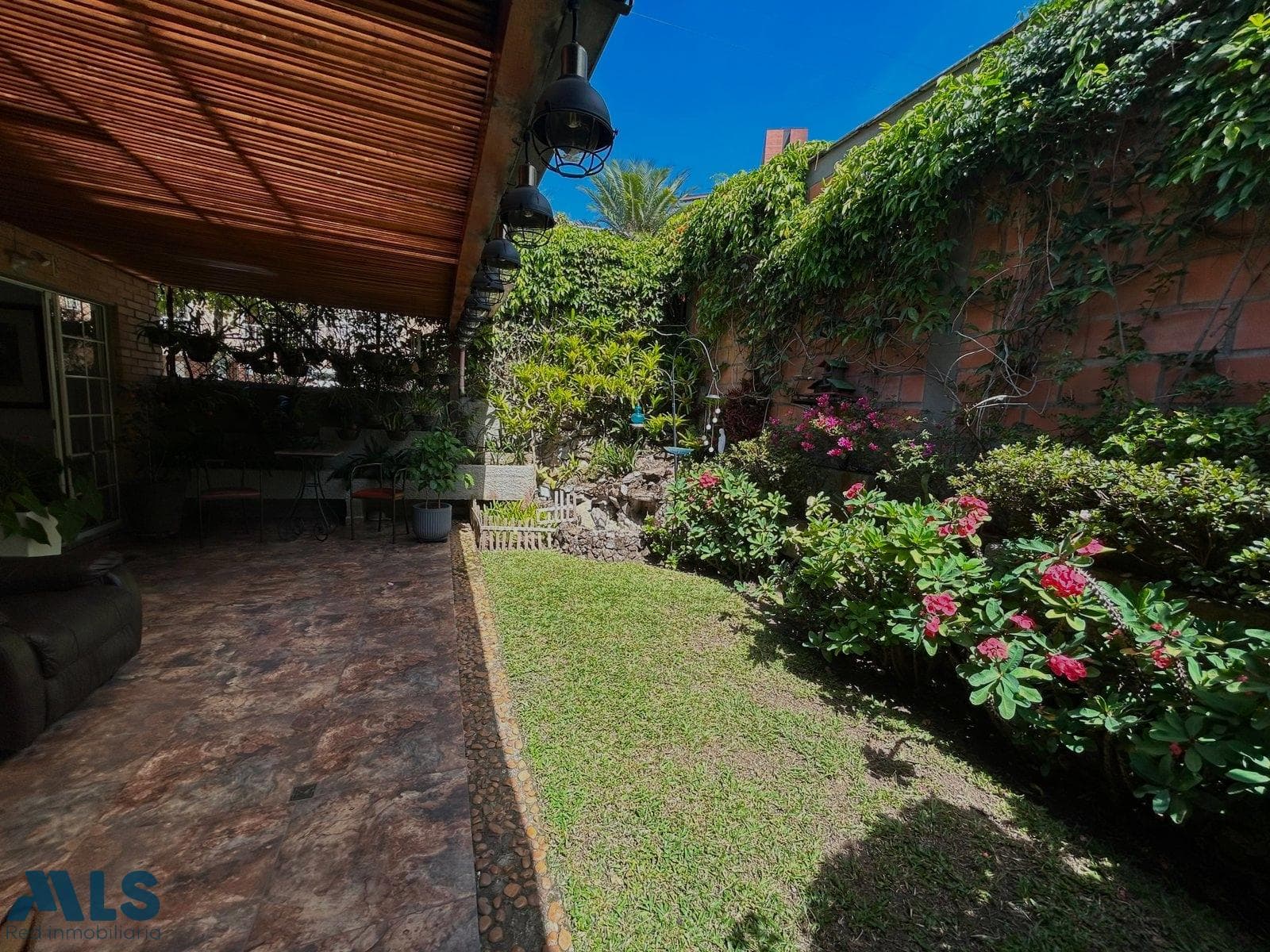 Apartamento en venta en Loma del Escobero, Aburra Sur, Envigado — foto 1 de 19