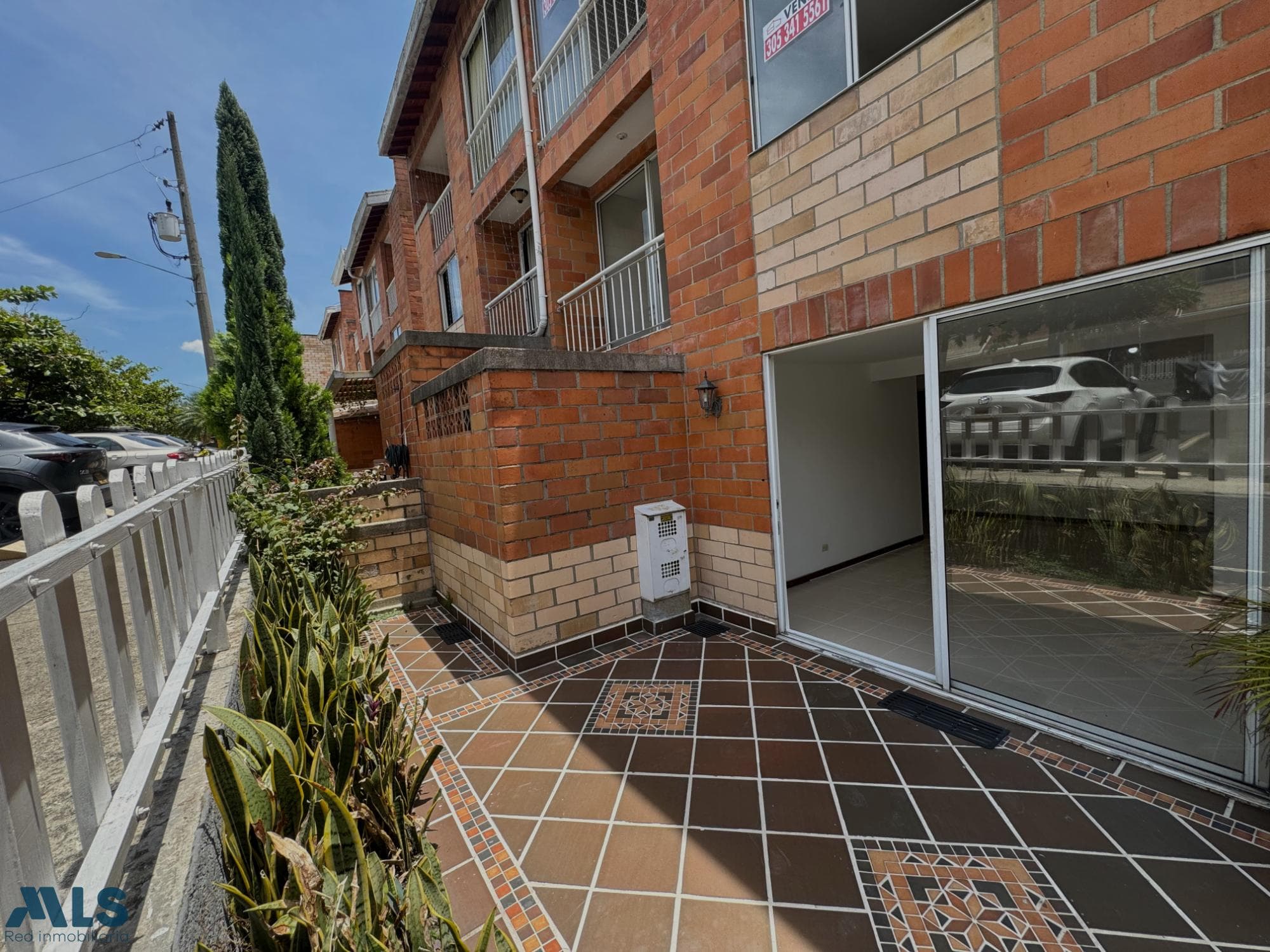 Casa en venta en La Mota, Belén Guayabal, Medellín — foto 1 de 16