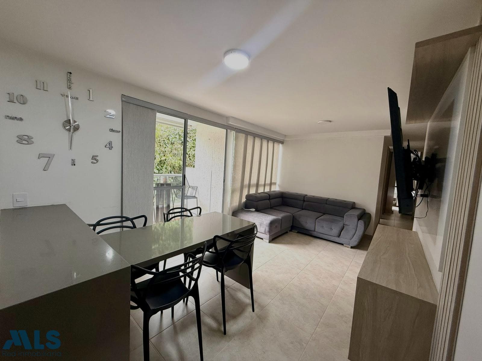 Apartamento en venta en La Cuenca, Aburra Sur, Envigado — foto 1 de 17