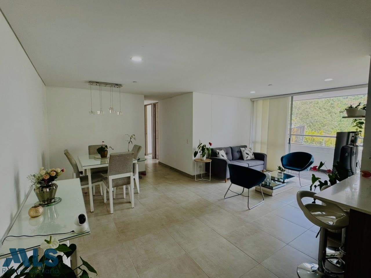 Apartamento en venta en Loma de los Mesa, Aburra Sur, Envigado — foto 1 de 14