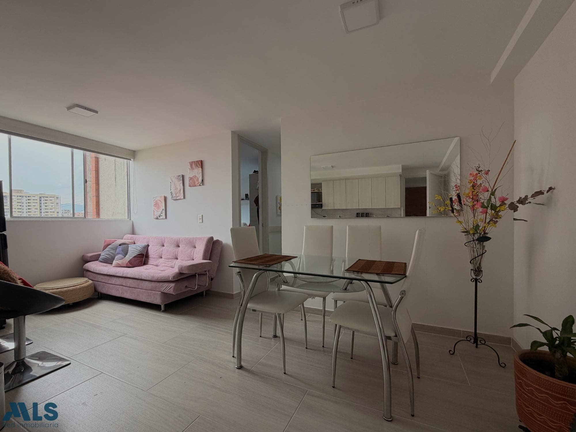 Apartamento en venta en Calasanz Parte Alta, Occidente, Medellín — foto 1 de 19