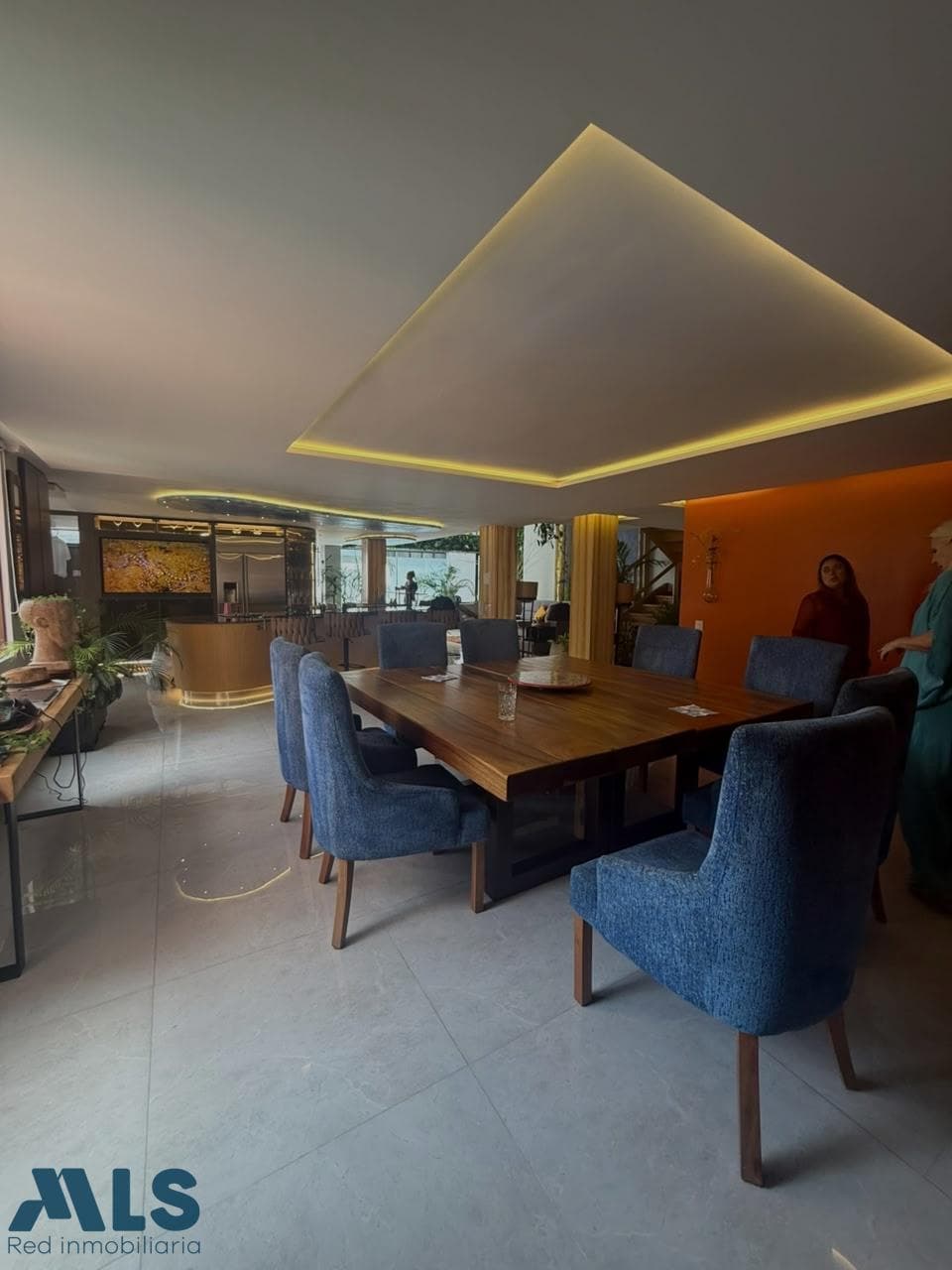 Apartamento en venta en Patio Bonito, Poblado, Medellín — foto 1 de 22