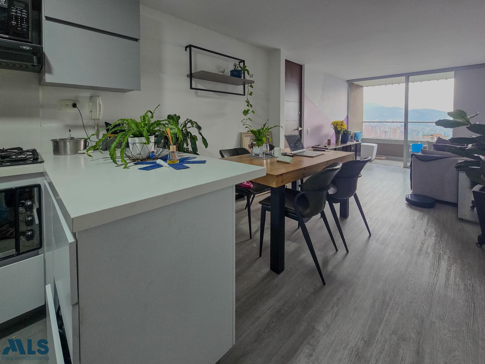 Apartamento en venta en Las Palmas, Poblado, Medellín — foto 1 de 21