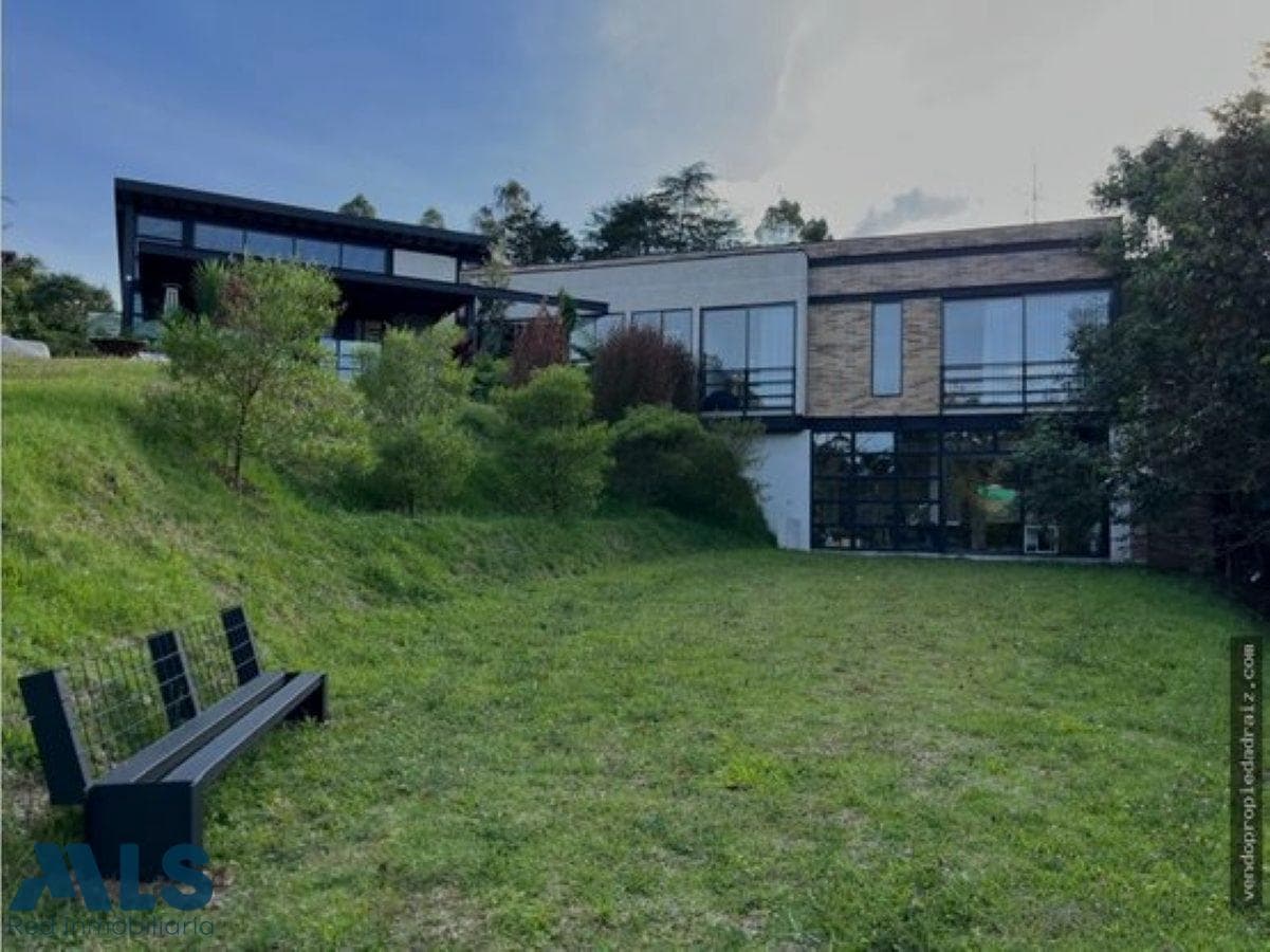 Casa en venta en Pantanillo, Oriente Antioqueño, El Retiro — foto 1 de 27