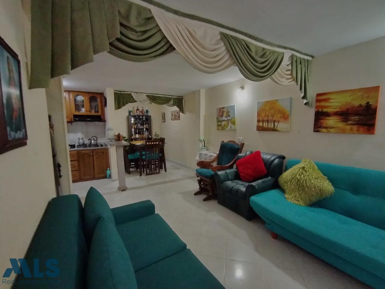 Casa en venta en El Rincón, Belén Guayabal, Medellín — foto 1 de 14