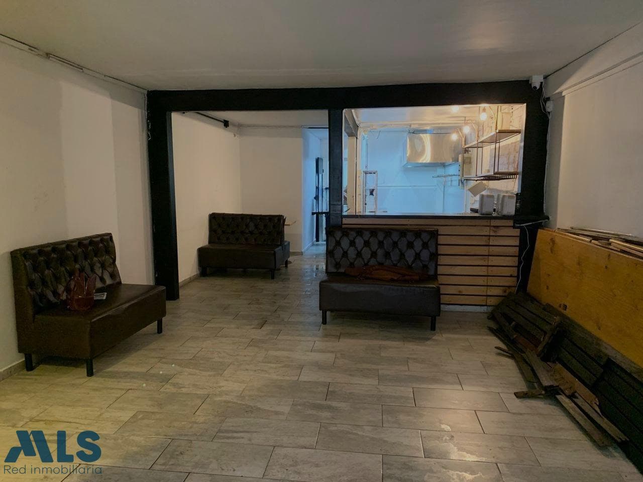 Local Comercial en venta en Laureles, Medellín — foto 1 de 8