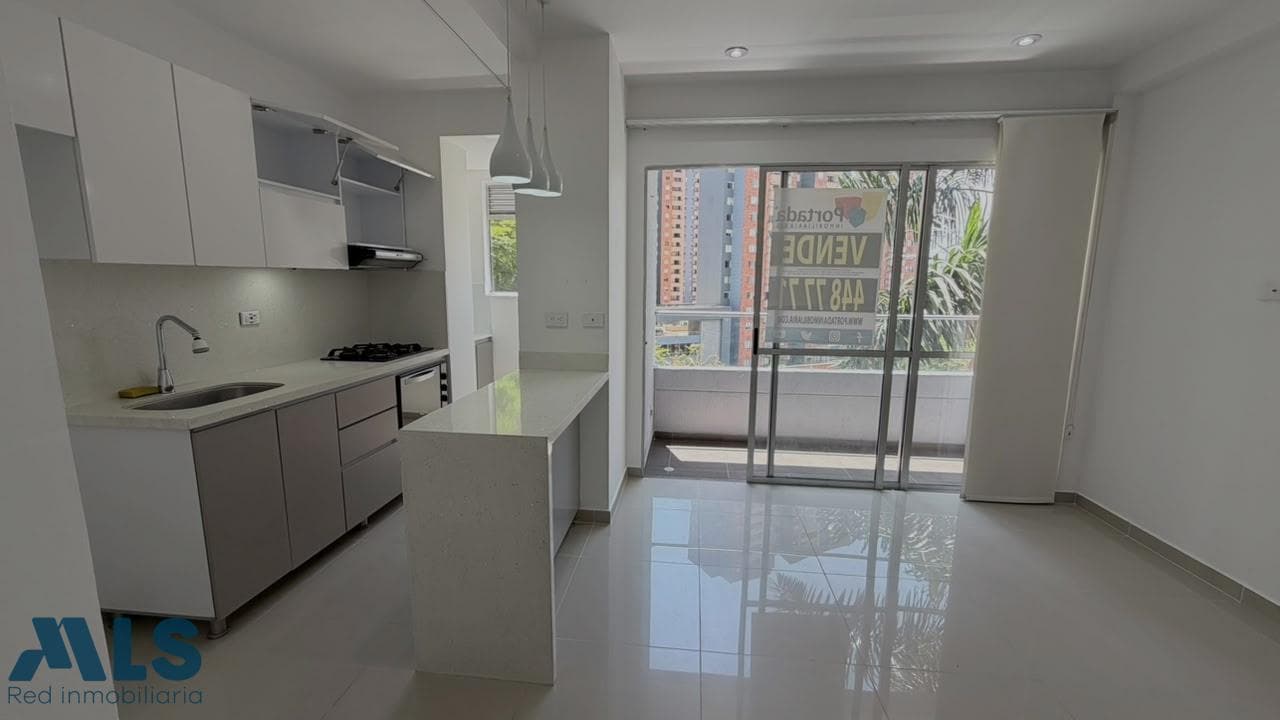 Apartamento en venta en Los Colores, Laureles, Medellín — foto 1 de 14