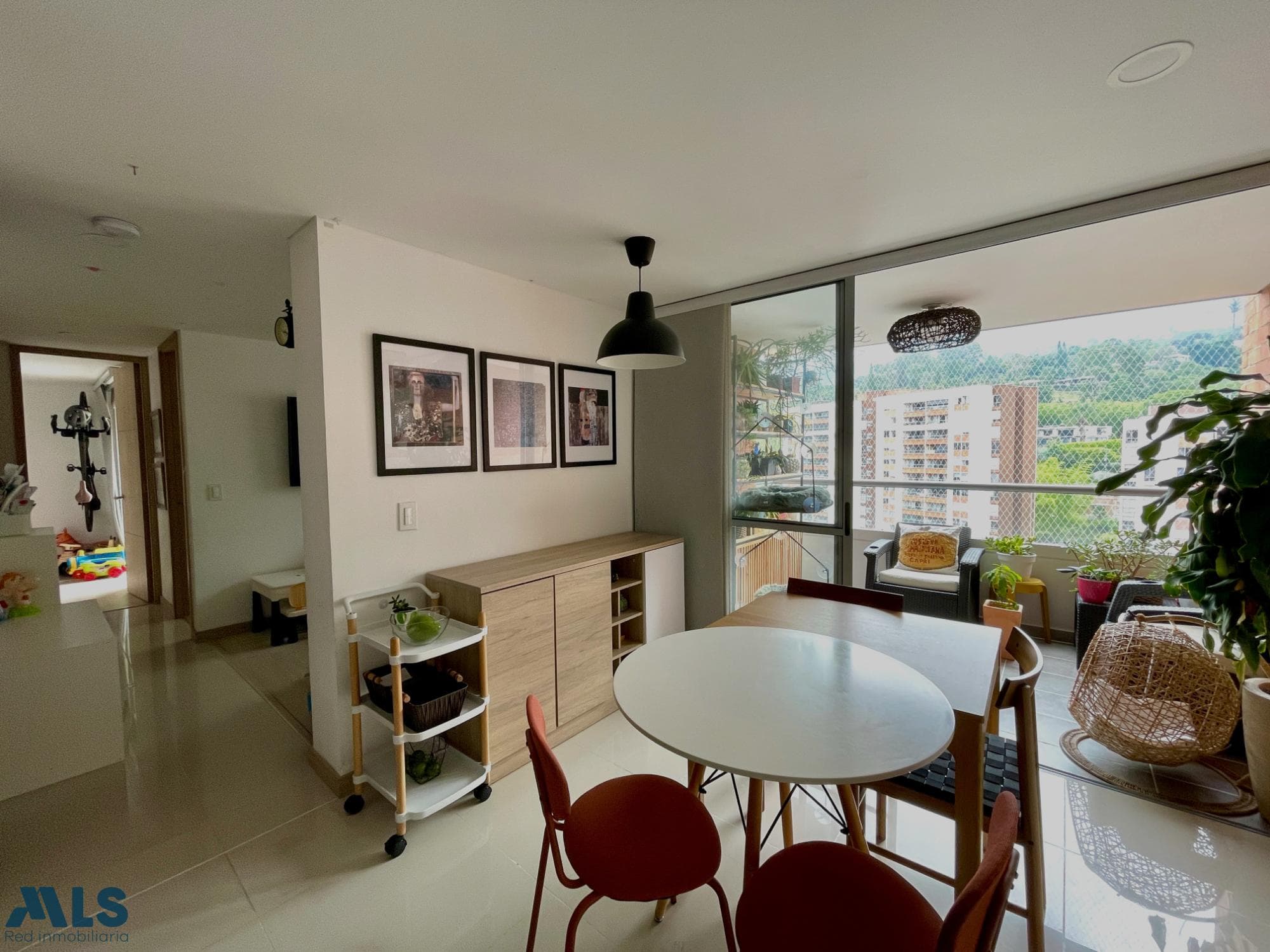 Apartamento en venta en El Chinguí, Aburra Sur, Envigado — foto 1 de 46