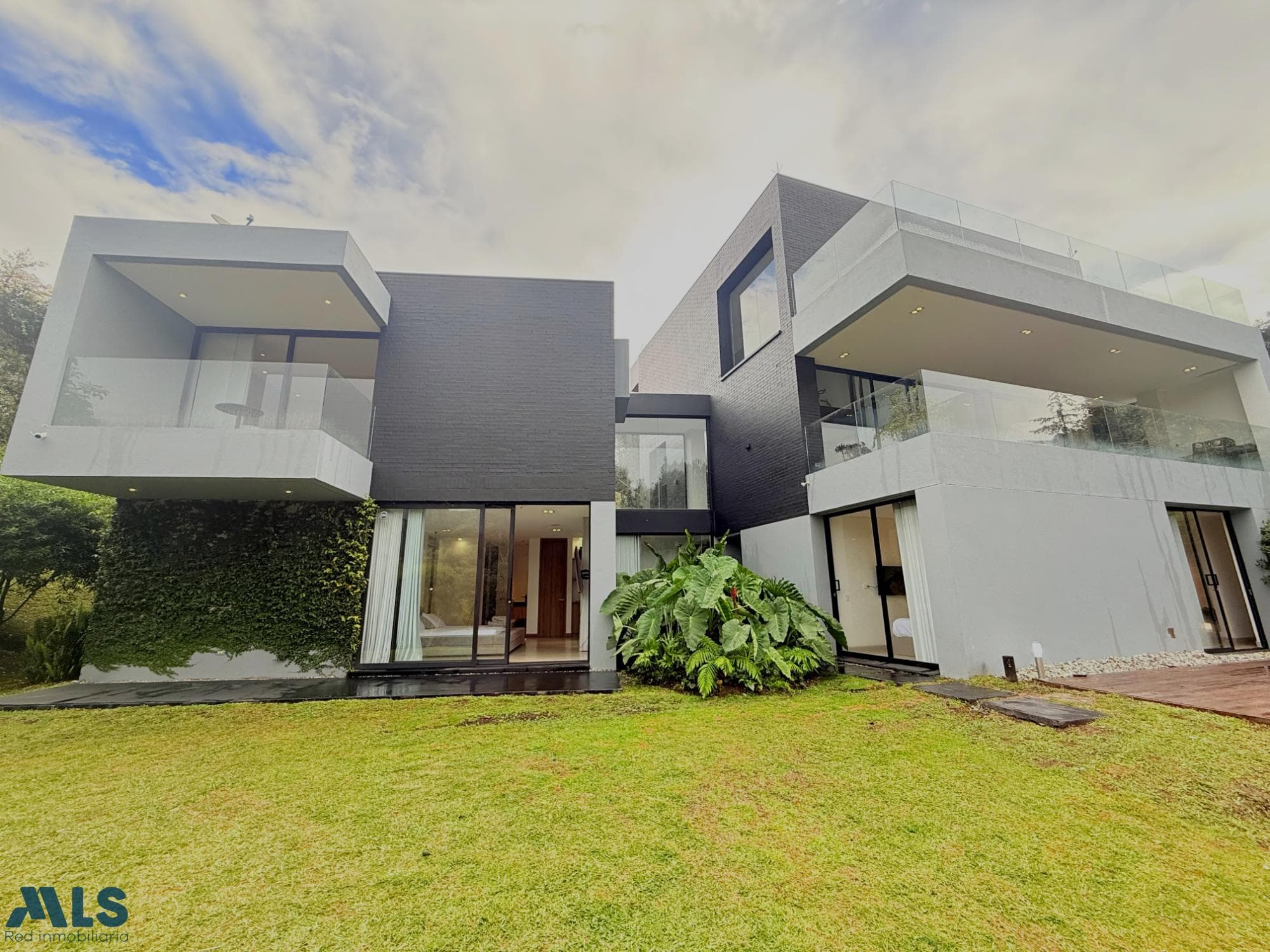 Casa en venta en Alto de las Palmas, Aburra Sur, Envigado — foto 1 de 20