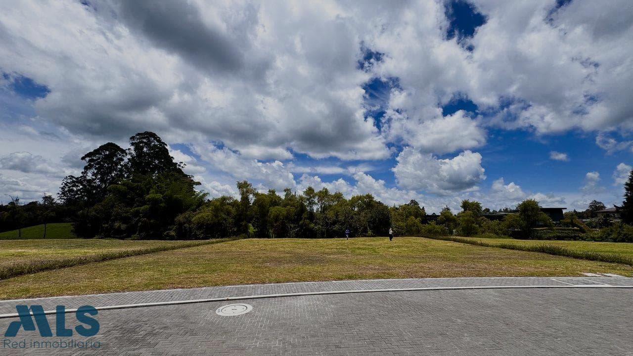 Lote Residencial en venta en Llanogrande, Oriente Antioqueño, Rionegro — foto 1 de 9