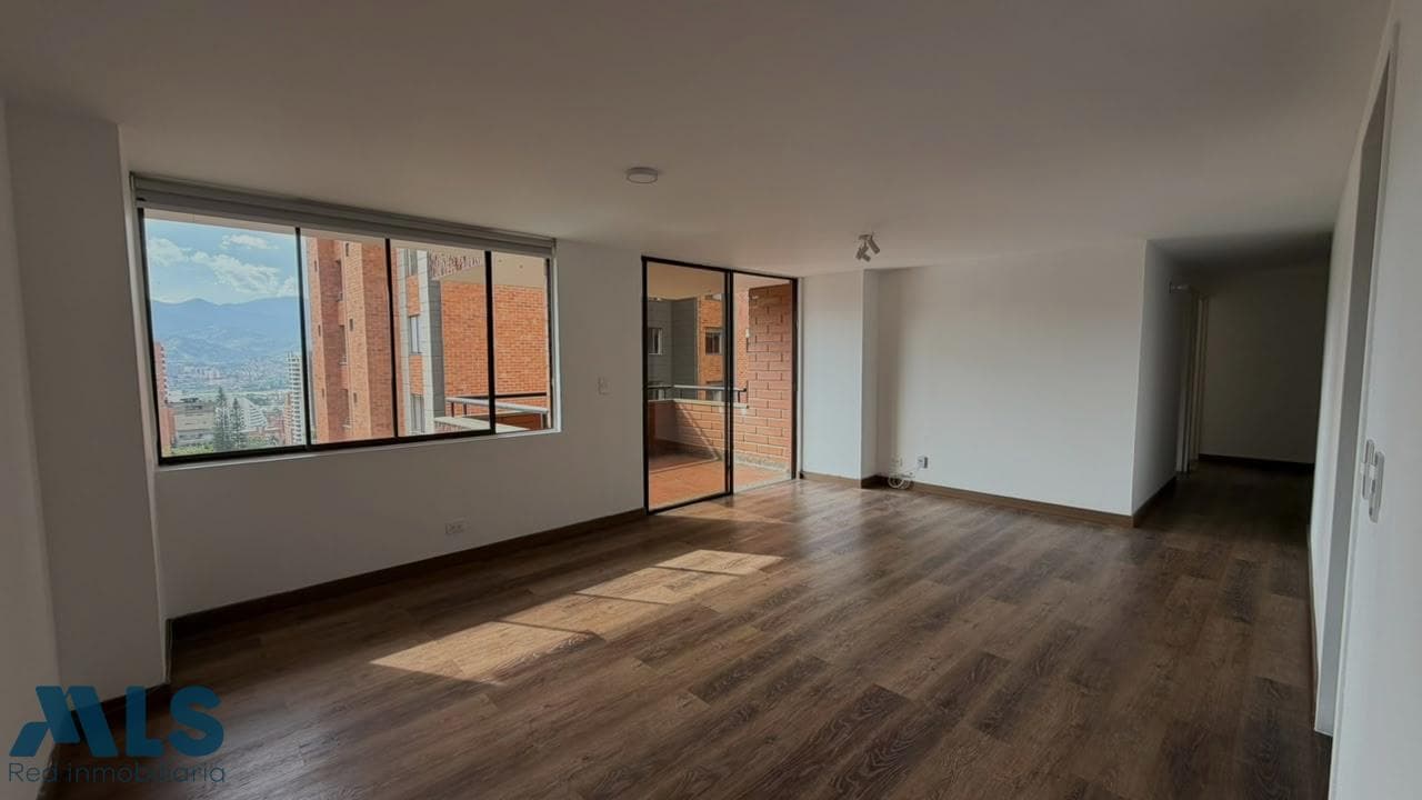 Apartamento en venta en Alejandría, Poblado, Medellín — foto 1 de 28