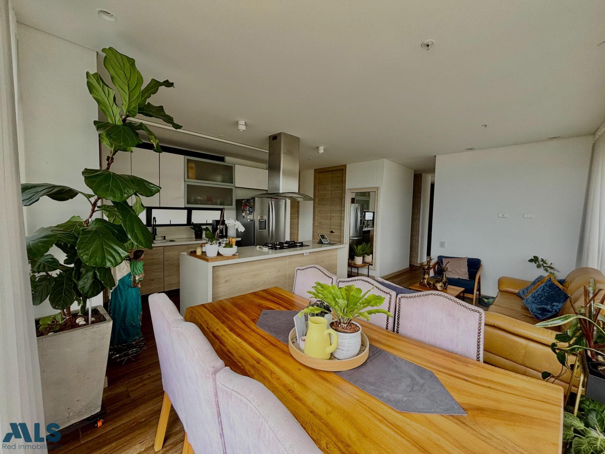 Apartamento en venta en Loma del Escobero, Aburra Sur, Envigado — foto 1 de 26