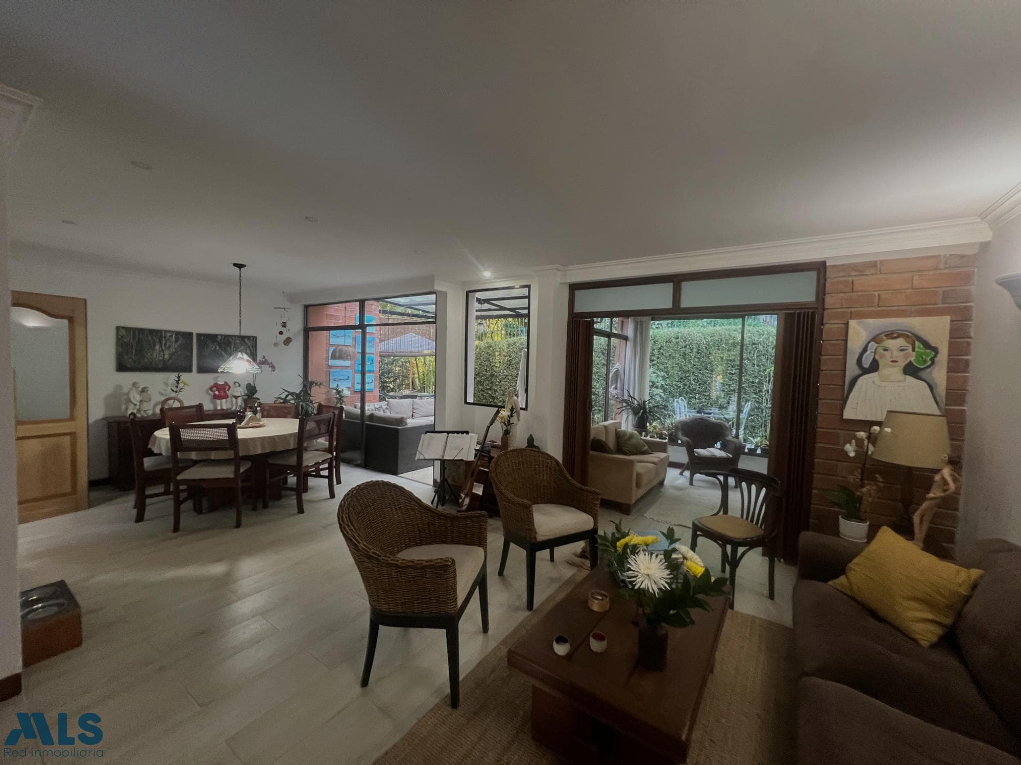 Casa en venta en El Chocho, Aburra Sur, Envigado — foto 1 de 25