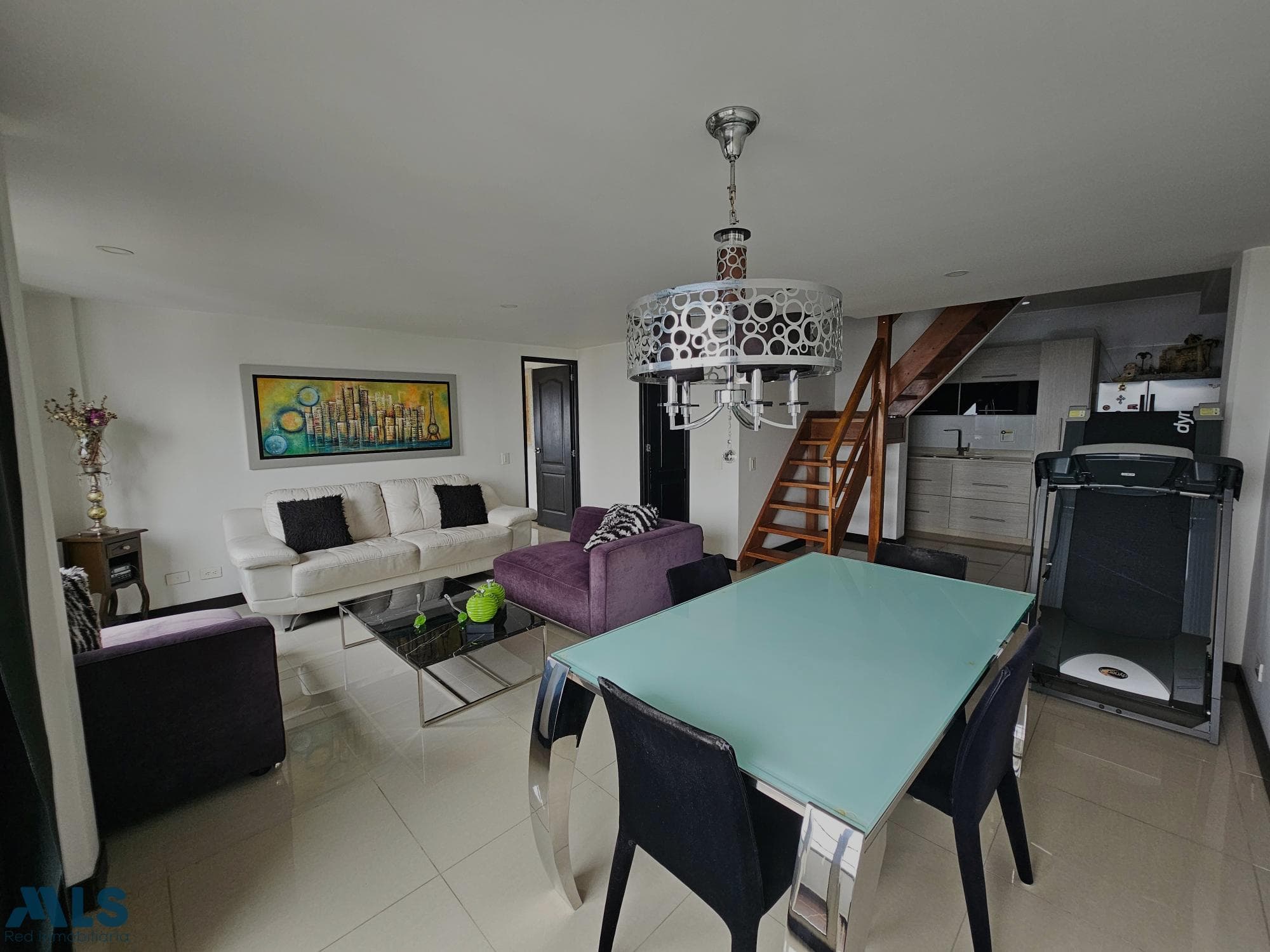 Apartamento en venta en Loma del Indio, Poblado, Medellín — foto 1 de 22
