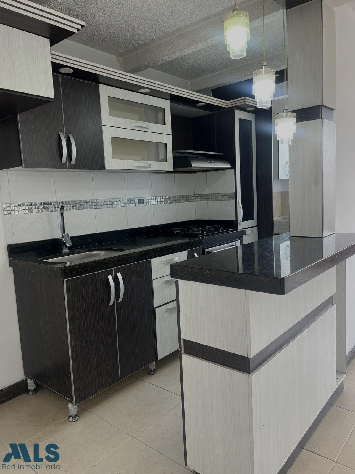 Apartamento en venta en Calasanz, Occidente, Medellín — foto 1 de 14