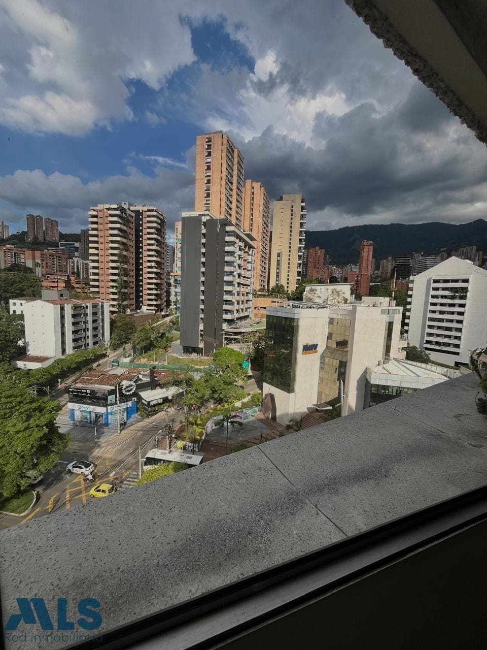 Apartamento en venta en Manila, Poblado, Medellín — foto 1 de 14