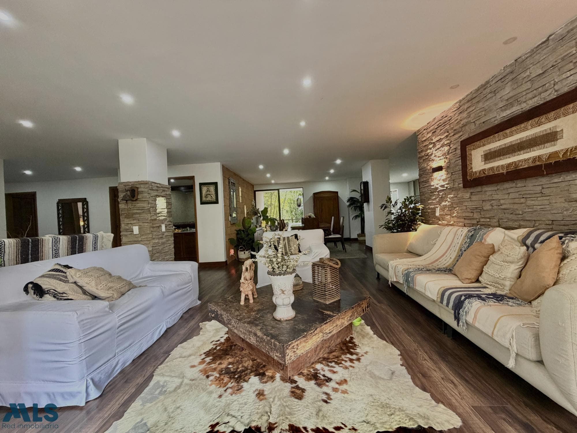 Apartamento en venta en Los Balsos Nº 1, Poblado, Medellín — foto 1 de 12