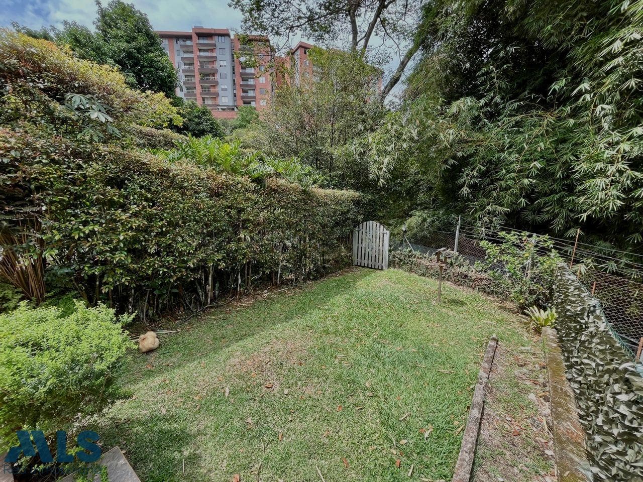 Casa en venta en Loma de Cumbres, Aburra Sur, Envigado — foto 1 de 16