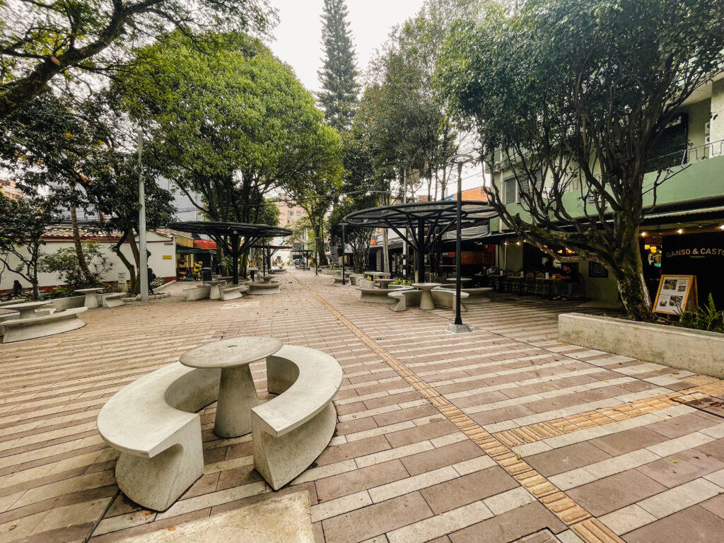 Transformación de la Calle de la Buena Mesa Envigado